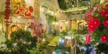 Sống ảo cháy máy top 5 quán cafe Sài Gòn decor Tết đẹp lung linh