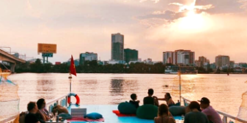 Note ngay 6 quán cafe Sài Gòn view sông đẹp lãng mạn