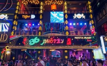 Bùi Viện và những khu phố đêm sầm uất nhất Việt Nam