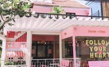 Update ngay 5 tiệm café Sài Gòn màu hồng cho team bánh bèo