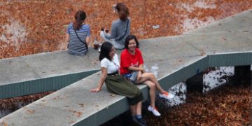 Sài Gòn vào mùa chò nâu lãng mạn như phim