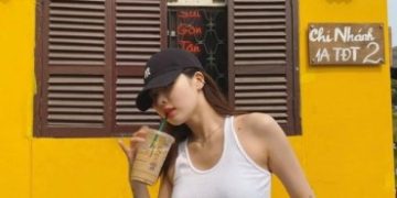 Sao Hàn check-in cà phê kiểu Sài Gòn xưa