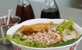 Tiệm mì hơn 50 năm của gia đình gốc Hoa