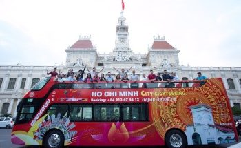 Tất tần tật những điều bạn cần biết về xe bus hai tầng mui trần có wifi ở Sài Gòn