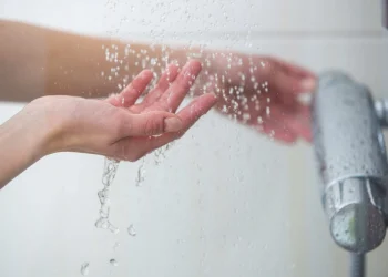 6 Mẹo Khi Tắm Giúp Da Trắng Sáng Hơn