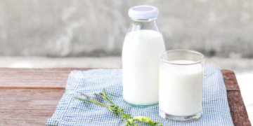 4 Công Dụng Bất Ngờ Của Sữa Tươi Hết Hạn